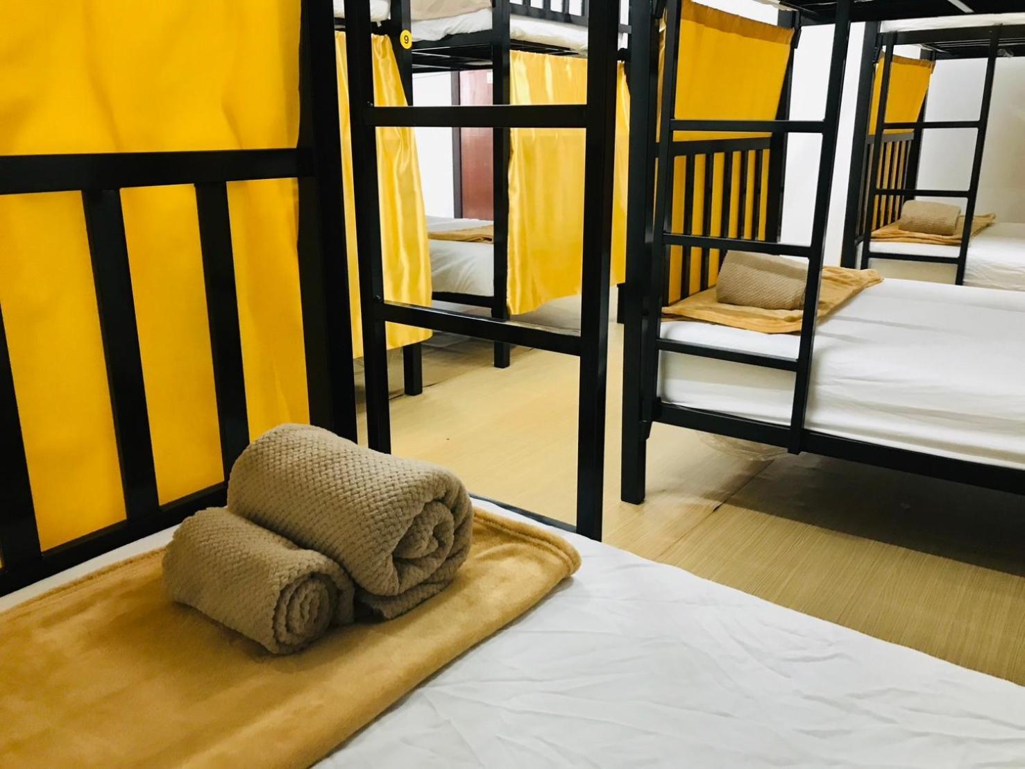 Silom Guesthouse กรุงเทพมหานคร ภายนอก รูปภาพ